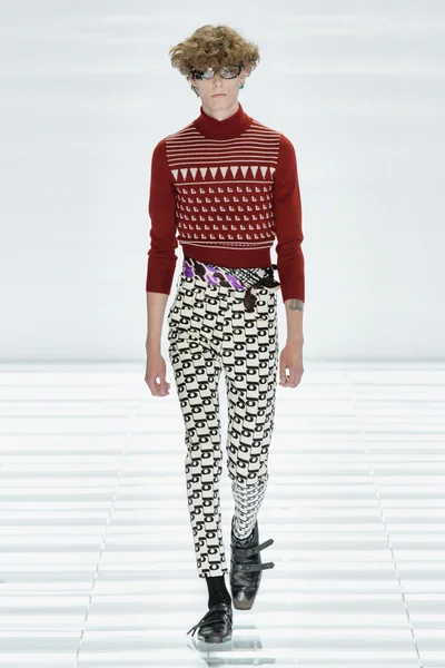 Look 43